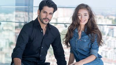 Burak Özçivit və Neslihan Atagül arasında - Nə baş verir? - FOTOLAR Burak Özçivit və Neslihan Atagül arasında - Nə baş verir? - FOTOLAR