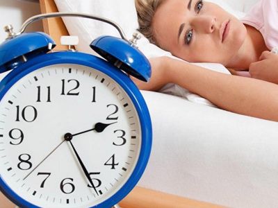 Gecələr yata bilmirsinizsə, bu qidaları yeyin - SİYAHI Gecələr yata bilmirsinizsə, bu qidaları yeyin - SİYAHI
