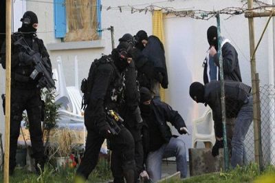 Axtarışda olan şəxs həbsxananın qarşısında ələ keçdi Axtarışda olan şəxs həbsxananın qarşısında ələ keçdi
