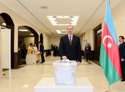Azərbaycan prezidenti səs verdi Azərbaycan prezidenti səs verdi