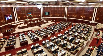 Parlamentin deputatı saxlandı - VİDEO Parlamentin deputatı saxlandı - VİDEO