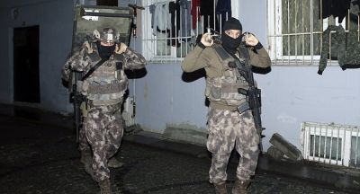 İstanbulda İŞİD əməliyyatı - 8 canlı bomba həbs edildi İstanbulda İŞİD əməliyyatı - 8 canlı bomba həbs edildi