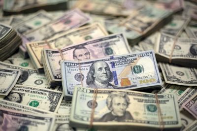 QONŞUDA ŞOK: Dollar bahalaşdı, qiymətlər kəskin artdı - xalq küçələrə çıxdı QONŞUDA ŞOK: Dollar bahalaşdı, qiymətlər kəskin artdı - xalq küçələrə çıxdı