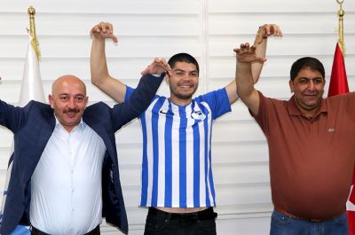 Rusiyalı futbolçu Super Liqa klubunda Rusiyalı futbolçu Super Liqa klubunda