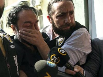 "Kediciklər"i ilə məşhur olan Oktarın evindən çıxanlar polisi də TƏƏCCÜBLƏNDİRDİ - VİDEO "Kediciklər"i ilə məşhur olan Oktarın evindən çıxanlar polisi də TƏƏCCÜBLƏNDİRDİ - VİDEO