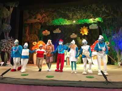 Gənc Tamaşaçılar Teatrı 91-ci mövsümünə "Leyli və Məcnun" tamaşası ilə başlayıb Gənc Tamaşaçılar Teatrı 91-ci mövsümünə "Leyli və Məcnun" tamaşası ilə başlayıb