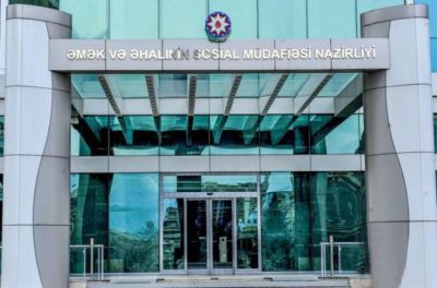 Nazirliyin vəzifəli əməkdaşları həbs edildi - RƏSMİ - VİDEO Nazirliyin vəzifəli əməkdaşları həbs edildi - RƏSMİ - VİDEO