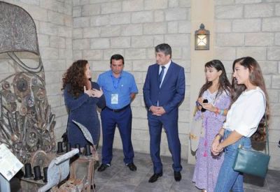 Leyla və Arzu Əliyevalar müsabiqə qaliblərinin mükafatlandırılması mərasimlərinə qatılıb Leyla və Arzu Əliyevalar müsabiqə qaliblərinin mükafatlandırılması mərasimlərinə qatılıb