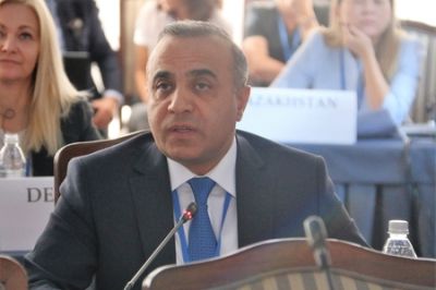 Paşinyanın qeyri-realist və əsassız cəhdləri danışıqları... - Azay Quliyev Paşinyanın qeyri-realist və əsassız cəhdləri danışıqları... - Azay Quliyev