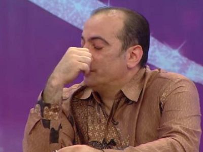 Azərbaycanın dünyaca məşhur Xalq ÖLKƏDƏN GEDİR: - ağladı və... Azərbaycanın dünyaca məşhur Xalq ÖLKƏDƏN GEDİR: - ağladı və...