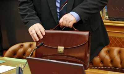 Azərbaycanın bu məşhur məmuru 65 min manat maaş alır - Amma... - FOTOLAR Azərbaycanın bu məşhur məmuru 65 min manat maaş alır - Amma... - FOTOLAR