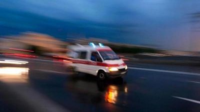 Polis mikroavtobusu aşdı: 10 yaralı Polis mikroavtobusu aşdı: 10 yaralı