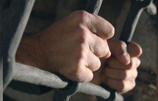 Həbsxanada qadın nəzarətçi məhkumla cinsi əlaqəyə girdi - FOTOLAR Həbsxanada qadın nəzarətçi məhkumla cinsi əlaqəyə girdi - FOTOLAR
