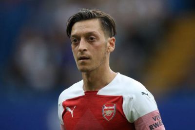 "Qarabağ"la oyunda zədələnən Özil sağaldı "Qarabağ"la oyunda zədələnən Özil sağaldı