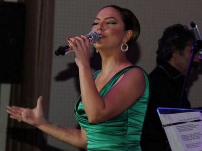 Ebru Gündeş Bakıda konsert verdi - Çox darıxmışam - FOTOLAR Ebru Gündeş Bakıda konsert verdi - Çox darıxmışam - FOTOLAR