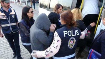 Azərbaycanlı iki bacıdan Türkiyədə BİABIRÇI HƏRƏKƏT Azərbaycanlı iki bacıdan Türkiyədə BİABIRÇI HƏRƏKƏT