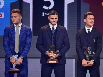 İtaliyada mövsümün futbolçusu və baş məşqçisi seçildi - FOTOLAR İtaliyada mövsümün futbolçusu və baş məşqçisi seçildi - FOTOLAR