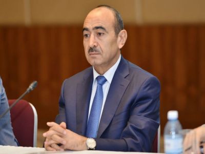 Əli Həsənov - "Azərbaycan dili həmişə var olub" Əli Həsənov - "Azərbaycan dili həmişə var olub"