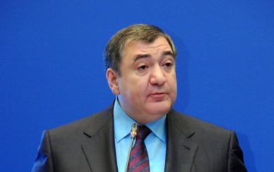Fazil Məmmədovdan xəbər var: gəzir, istirahət edir... Fazil Məmmədovdan xəbər var: gəzir, istirahət edir...