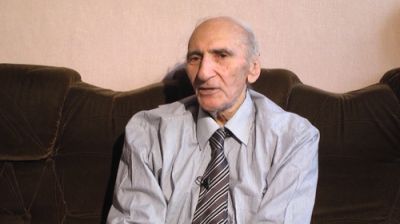"İnsan yatan torpaqda da var hənir, Dağ döşündə bir qəbir var, bir qəbir..." - FOTOLAR "İnsan yatan torpaqda da var hənir, Dağ döşündə bir qəbir var, bir qəbir..." - FOTOLAR
