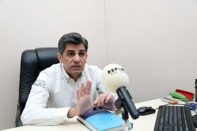 Həkim-dietoloq - "Qışda çayın yerinə bol miqdarda su içmək lazımdır" Həkim-dietoloq - "Qışda çayın yerinə bol miqdarda su içmək lazımdır"