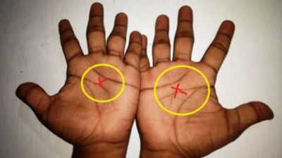 Baxın, ovucunuzun ortasında “X” işarəsi var? - Deməli siz... Baxın, ovucunuzun ortasında “X” işarəsi var? - Deməli siz...