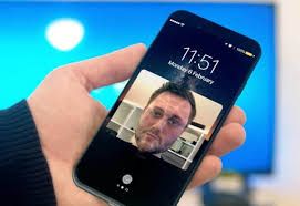 Xəbərdarlıq: "Smartfonunuzda "Üz tanıma" özəlliyini işlətməyin" Xəbərdarlıq: "Smartfonunuzda "Üz tanıma" özəlliyini işlətməyin"