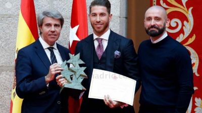 Serxio Ramos ilin ən yaxşı kişi idmançısı seçilib Serxio Ramos ilin ən yaxşı kişi idmançısı seçilib