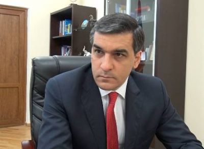 Ermənistanın ombudsmanı Koçaryanı həbsxanada ziyarət etdi Ermənistanın ombudsmanı Koçaryanı həbsxanada ziyarət etdi