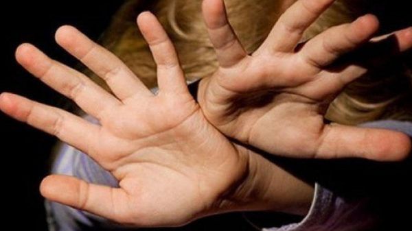 43 yaşlı kişi 8 yaşlı qızı aldadıb təcavüz etdi... - Azərbaycanda ŞOK HADİSƏ 43 yaşlı kişi 8 yaşlı qızı aldadıb təcavüz etdi... - Azərbaycanda ŞOK HADİSƏ