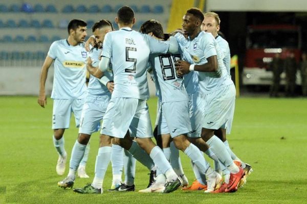 "Zirə" 9 futbolçusunu göndərdi - RƏSMİ "Zirə" 9 futbolçusunu göndərdi - RƏSMİ