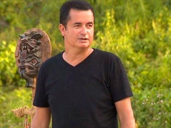 Acun Ilıcalı 20 yaşlı gözəllə bu vəziyyətdə görüntüləndi Acun Ilıcalı 20 yaşlı gözəllə bu vəziyyətdə görüntüləndi