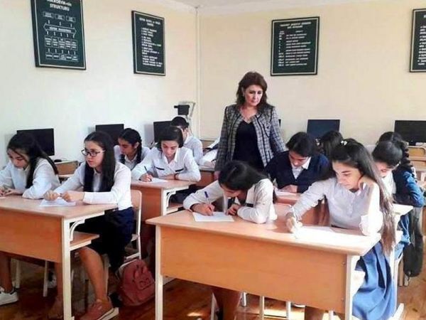 Bu il Bakıda XII sinfi bitirənlər də olacaq - 655 nəfər Bu il Bakıda XII sinfi bitirənlər də olacaq - 655 nəfər