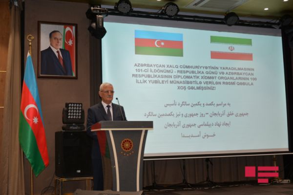 Təbrizdə Respublika Günü münasibətilə rəsmi qəbul təşkil edilib Təbrizdə Respublika Günü münasibətilə rəsmi qəbul təşkil edilib