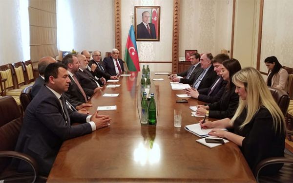 Məmmədyarov TBMM Sədrinin müavini ilə görüşüb Məmmədyarov TBMM Sədrinin müavini ilə görüşüb