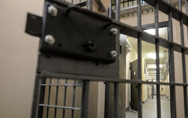 Misirdə 32 nəfər ömürlük həbs olundu Misirdə 32 nəfər ömürlük həbs olundu