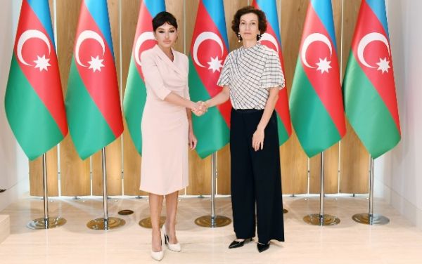 Mehriban Əliyeva UNESCO-nun Baş direktoru ilə görüşüb - FOTOLAR Mehriban Əliyeva UNESCO-nun Baş direktoru ilə görüşüb - FOTOLAR
