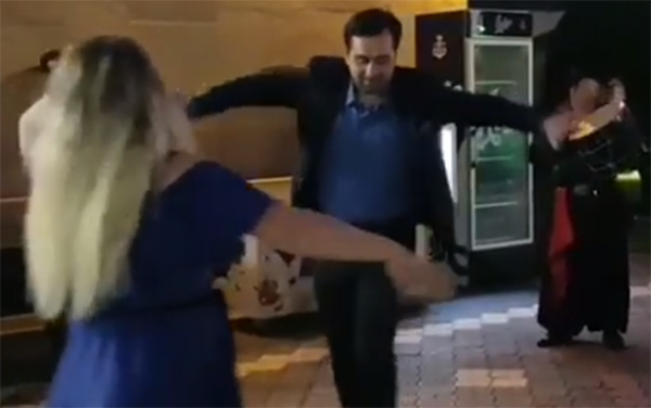 “Bir neçə insanı sevindirmək üçün oynamışam” - VİDEO “Bir neçə insanı sevindirmək üçün oynamışam” - VİDEO