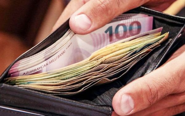 Qonaq evdən pul oğurladı Qonaq evdən pul oğurladı