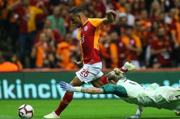 "Qalatasaray"ın futbolçusu "Sevilya"ya keçir - RƏSMİ "Qalatasaray"ın futbolçusu "Sevilya"ya keçir - RƏSMİ