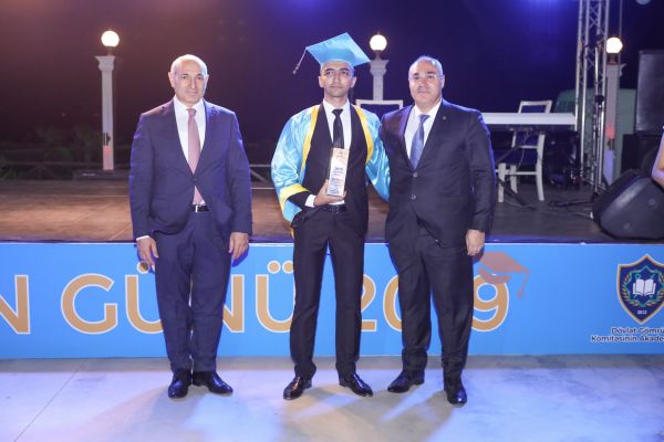 Qulu Novruzov - "Gömrük Akademiyası insan kapitalının yetişdirilməsi yolunda mühüm bir missiyanı yerinə yetirir" Qulu Novruzov - "Gömrük Akademiyası insan kapitalının yetişdirilməsi yolunda mühüm bir missiyanı yerinə yetirir"