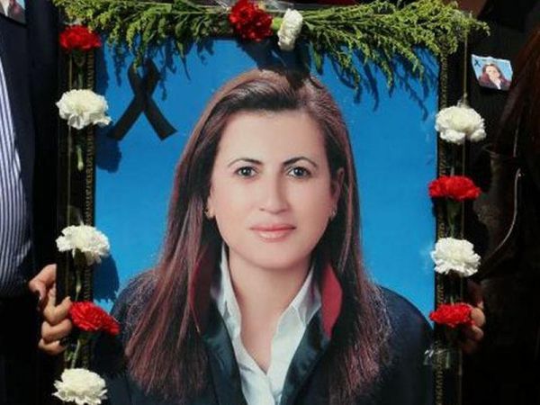 "Başqa kişiylə münasibətim var, ay namussuz" sözləri cinayətə səbəb oldu "Başqa kişiylə münasibətim var, ay namussuz" sözləri cinayətə səbəb oldu