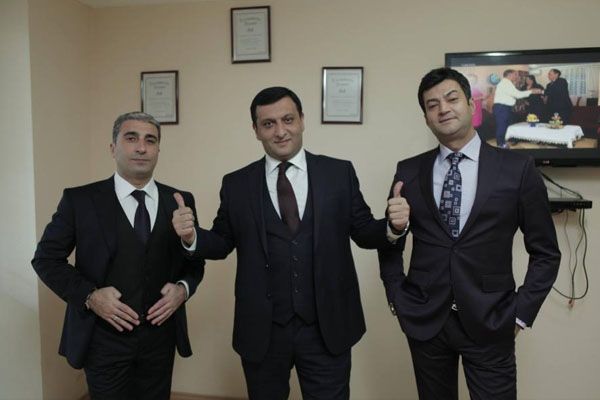 Müşfiq Abbasovun evi əlindən alındı Müşfiq Abbasovun evi əlindən alındı