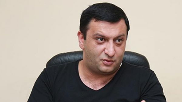 Müşfiq Abbasov evinin əlindən alınması ilə bağlı elə FAKTLAR AÇIQLADI ki... Müşfiq Abbasov evinin əlindən alınması ilə bağlı elə FAKTLAR AÇIQLADI ki...
