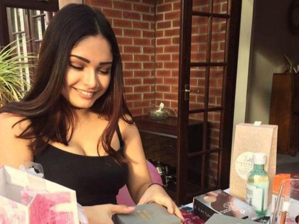 19 yaşlı model faciəvi şəkildə ölüb 19 yaşlı model faciəvi şəkildə ölüb