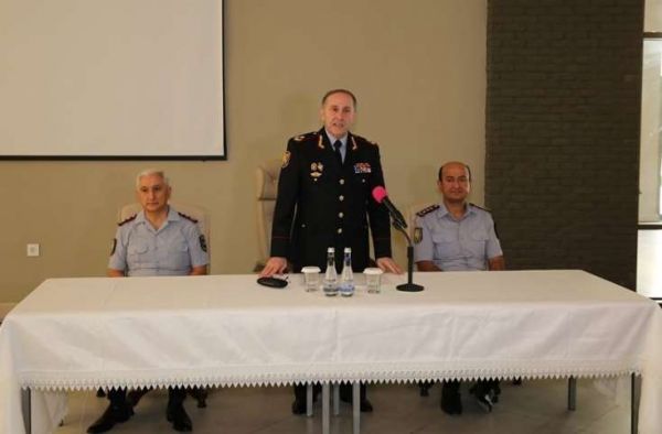 Polis Akademiyasında valideynlərlə görüş keçirilib Polis Akademiyasında valideynlərlə görüş keçirilib