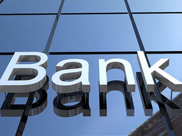 Azərbaycan əhalisinin banklardakı pulu artıb Azərbaycan əhalisinin banklardakı pulu artıb