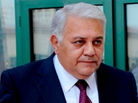 Oqtay Əsədov Almaniyaya gedir Oqtay Əsədov Almaniyaya gedir