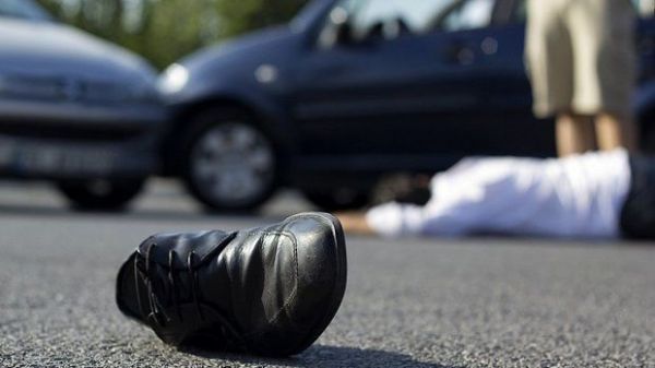 Bakıda 43 yaşlı kişini avtomobil vurdu Bakıda 43 yaşlı kişini avtomobil vurdu