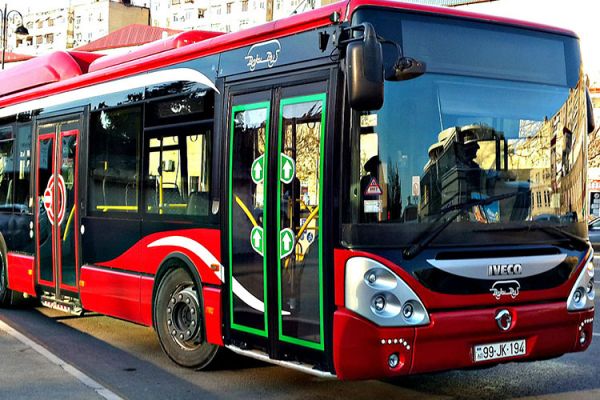 Azərbaycanda avtobus sürücüləri üçün yeni tələb müəyyənləşib Azərbaycanda avtobus sürücüləri üçün yeni tələb müəyyənləşib